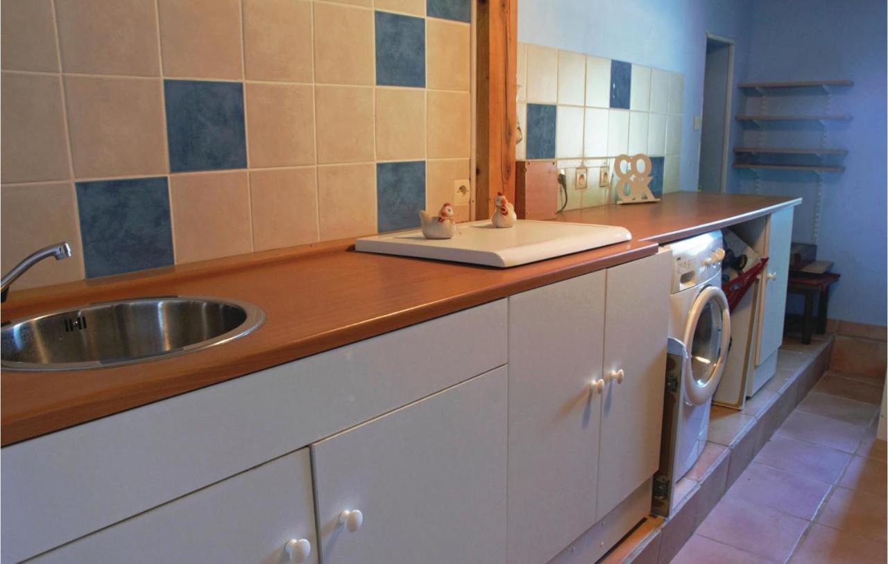 Gorgeous Home In Lavardac With Kitchen Eksteriør bilde